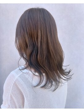 カプロアシヤ(Capullo.Ashiya) フェザーグレージュ