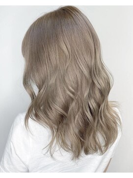 エリーツ 表参道(elyts) 韓国ヘア レイヤーカットワンホンヘア 表参道