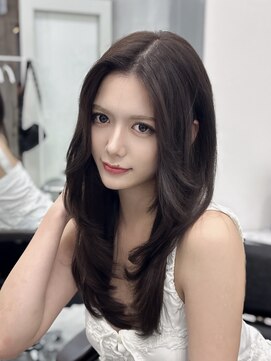 ロムーク 表参道(LOMKH) ボブからシールエクステでミディアム韓国レイヤーカットで垢抜け