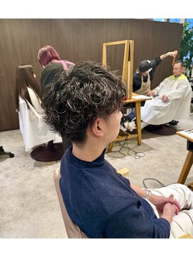 ビスポーク(BESPOKE) ゆるめ波巻きマッシュ