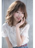 大人可愛いフリンジバングミディアムレイヤー