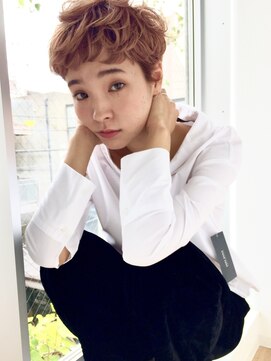 レス 伏見(LESS) <LESS>毛束感のある可愛いショート。