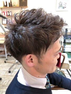 ティアラ 桜木町(TIARA) お客様style~爽やかツーブロック・アップバング by西山