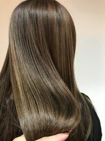 ブリス(VLISS) シークレットハイライト_オリーブベージュ