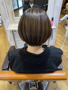 グランツ(Glanz) ショートボブでスッキリかつ女性らしさ　橿原市　新ノ口　美容室