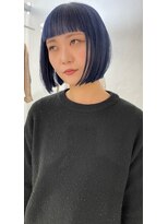 ヘン(hen)&nbsp;デザインカラー　ダブルカラー　切りっぱなしボブ　ミニボブ