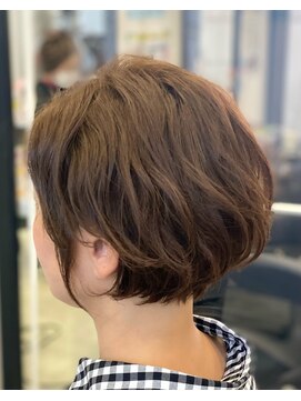 アヴソリューク(Absoluk) ニュアンスミセスショート30代40代50代