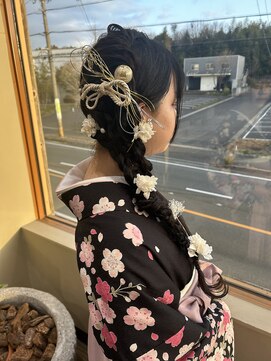 ビハツヤ(BIHATSU-YA) 卒業式ヘアセット