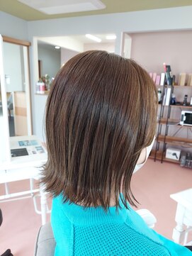 リュウ(Ryu) 外ハネボブ・オリーブベージュ