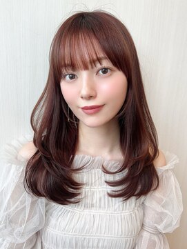 アフロート ディル(AFLOAT D'L) 30代に人気!顔周りの後れ毛がかわいいシャギーレイヤーロング