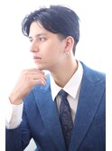 スーツビジネスカジュアル/短髪ツーブロック束感/モテる黒髪流行