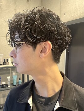 ブルニール 中崎町(BLEUNIR) フェザーパーマ ビジネススパイラル センターパート 韓国ヘア