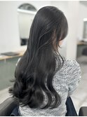 グロッシーグレージュ