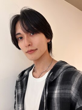 リリット(ReLit) 波巻きツイストスパイラル刈り上げセンターパートフェザーパーマ