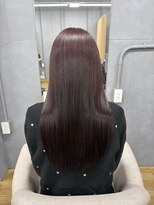 エクレア 岡山イオン前ハレまち通り(eclair.)&nbsp;ワインレッド × ロングヘア