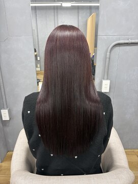 ワインレッド × ロングヘア