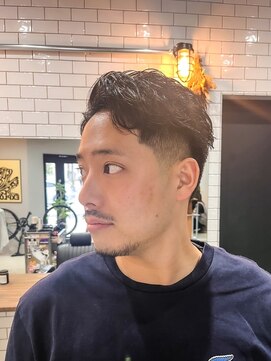 ミスターマウントロックバーバーショップ(MR.MT.ROCK BARBER SHOP) テーパーフェード