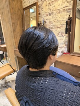 ワゴンバイアフロート(Wagon by afloat) ショートボブ/耳掛けショート20代30代40代丸顔面長