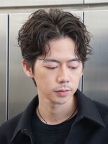 フィフス 大分(fifth)&nbsp;大分シャドウパーマメンズカットラウンドマッシュセンターパート