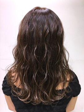 スムーズ 北千住(smoos’) シアーカラー 姫カット 前髪 シャンパンベージュ 北千住