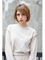 アーツ 新宿(arts)&nbsp;ハイトーンアッシュ×ひし型ボブ　30代40代50代