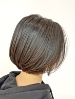 クオリス 赤塚店(QUALIS) 20代30代大人カッコイイ前下がり/グラボブ/丸み/くびれ/前髪なし