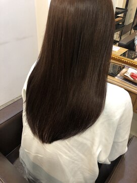 シェノン 西梅田(CHAINON) デザインカラー/レイヤーカット/ウェットヘア/オリーブベージュ