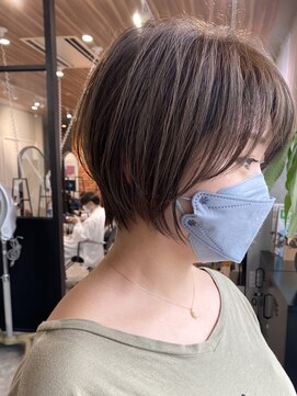 アットラップレーヴ(attrape-reve) 【attrape-reve】20代30代40代/大人可愛い/小顔丸みショート