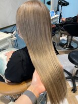 ロンドルーチェ 心斎橋(Lond luce)&nbsp;ダークアッシュ/ミディアムレイヤーカット［髪質改善/縮毛矯正］