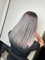 アイズ 本厚木(AIZU)&nbsp;ホワイトシルバーグレージュ