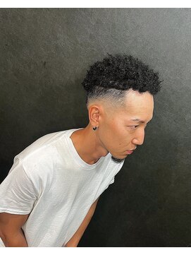 ワンオーエイト(One o Eight) アフロ