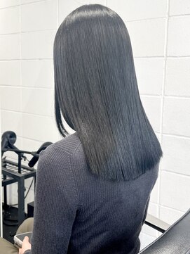 ココ 本八幡(KOKO) #黒髪#小顔#クラゲヘアー#オリーブグレー#ココアベージュ#美髪