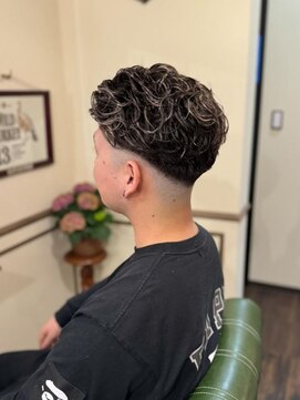 オーリー 上里本庄店(OLLIE) フェード×パーマ×ハイライト