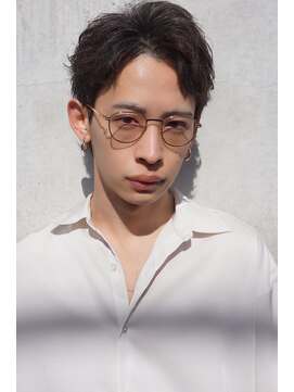 スワッグバーバースタジオ(SWAG BARBER STUDIO) 毛流れピンパーマアップバングショート