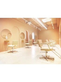 [緑地公園駅2分]心斎橋の大人気サロンがついに緑地エリアに！お客様の“なりたい”を叶えます♪