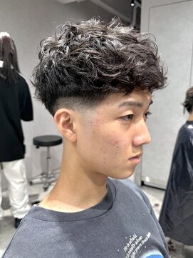 テクト バイアッシュ 吉祥寺店(Tect by Ash) 海外風フリンジカットスペインカールテーパーフェード