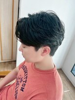 ネオリーブ クーロ メゾン 横浜(Neolive curro Maison)&nbsp;韓国マッシュ　センターパートフェザーパーマ　MEN’S HAIR