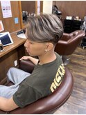 メンズバレイヤージュ センターパート×透明感ハイトーン