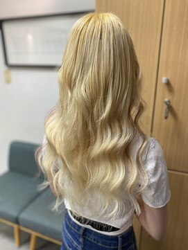 フツーロ 栄(FUTURO) プルエクステ