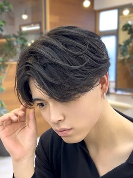 リンダ(LYNDA) フェザーパーマ/シースルー/センターパート/毛流れ/仙台