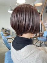 カットアンドトータルビューティ ヴァンキャトル(Cut&Total Beauty VINGT QUATRE) 白髪ぼかしハイライト×丸みショートボブ◎