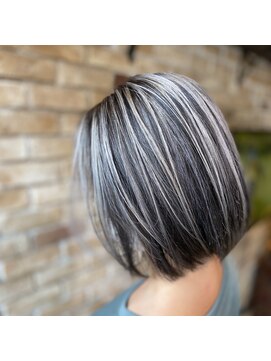 リーヘア(Ly hair) ホワイトバレイヤージュ