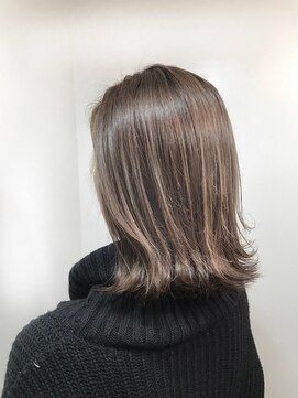 リリー シンジュク(Lilly) 【Lilly新宿】#極細ハイライト#グレージュ#外国人風#髪質改善