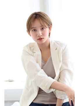 ビューティーアンドフリー ハチ(Beauty&Free 8 HACHI) レイヤー/大人丸みショート/ベージュ系/アースカラー