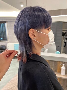 ルーブ トウキョウ(Loob. TOKYO) アンダーラインカラー(ラベンダーカラー×レッド)ウルフカット