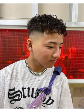メリケンバーバーショップ トーキョー(MERICAN BARBERSHOP TYO) MEN'SHAIR束感ショート波巻きマッシュパーマハイライト48
