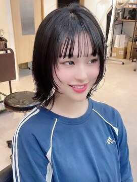 ネオリーブ クーロ(Neolive curro) 韓国前髪顔周り×美髪レイヤー[横浜/縮毛矯正/前髪縮毛矯正]