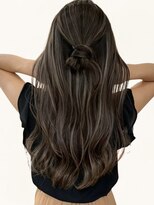 リル バイ ジルブラン(Lil by JIL BLAN) ハイライトダブルカラーレイヤーカットベージュカラーハイトーン