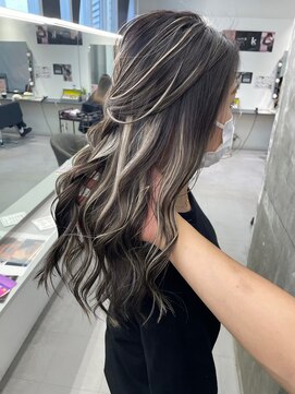 キング 高槻(K!ng) 【枚方、高槻、梅田】ホワイトハイライト