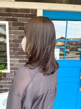 アズグロウ エクラ(AS GROW 'eclat) くびれヘアシアーグレー×大人レイヤー